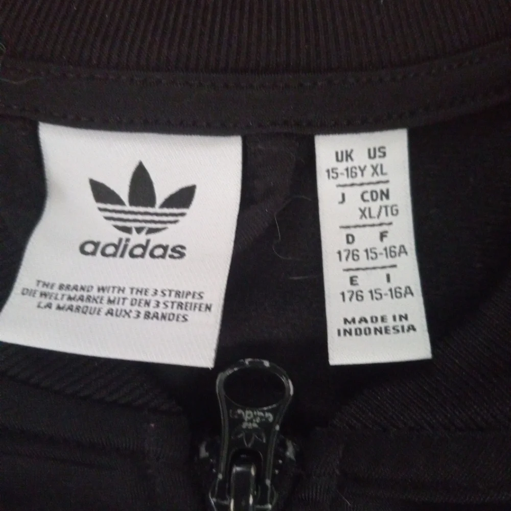 Adidas Youth Boys  Black 3 Stripe Long Sleeve Zip Up Track Jacket XL